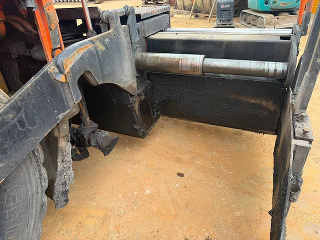 Caterpillar ap300 asfalteermachine - afbeelding 3 van  16