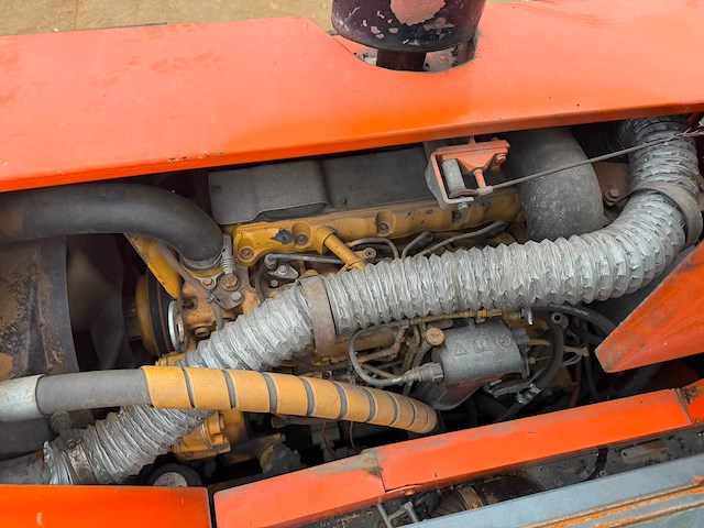 Caterpillar ap300 asfalteermachine - afbeelding 7 van  16