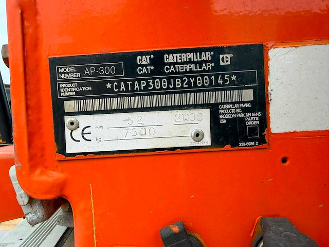 Caterpillar ap300 asfalteermachine - afbeelding 8 van  16