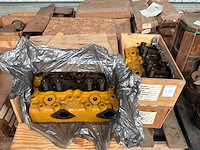 Caterpillar d398 cilinderkop (8x) - afbeelding 1 van  7