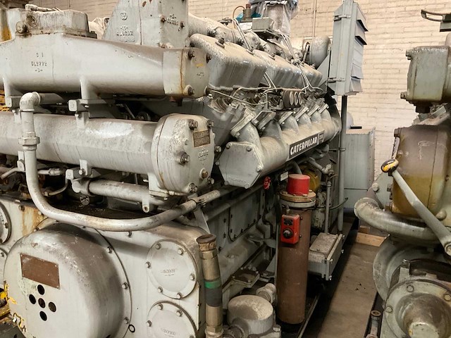 Caterpillar d398a noodstroomaggregaat (500 kva) - afbeelding 5 van  10