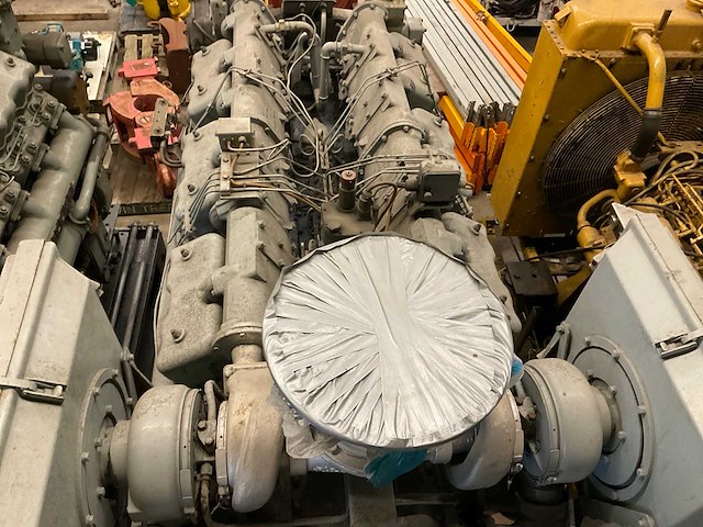 Caterpillar d398a noodstroomaggregaat (500 kva) - afbeelding 6 van  10