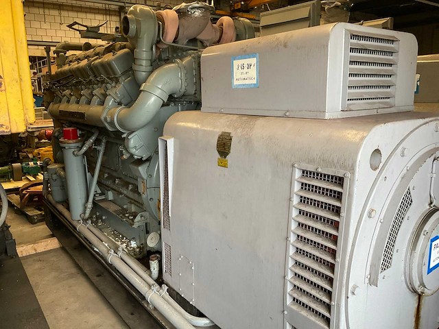 Caterpillar d398a noodstroomaggregaat (500 kva) - afbeelding 3 van  7