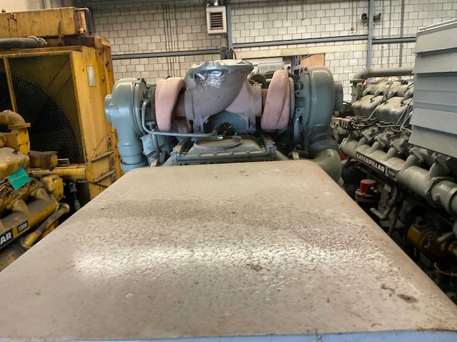 Caterpillar d398a noodstroomaggregaat (500 kva) - afbeelding 6 van  7