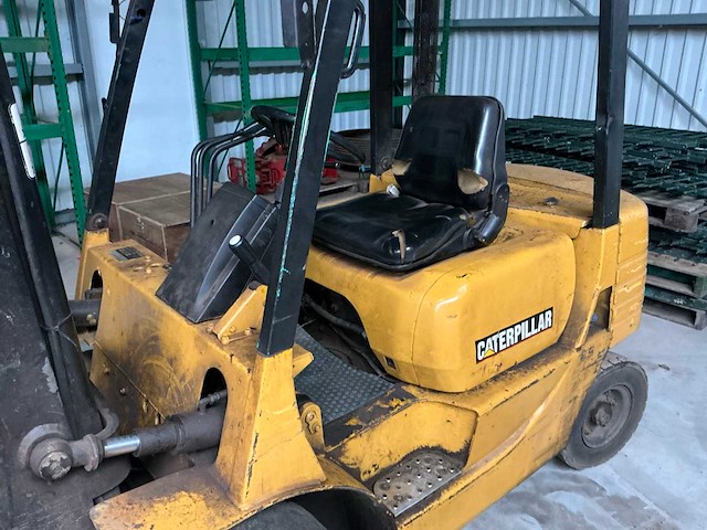 Caterpillar diesel heftruck - afbeelding 3 van  9