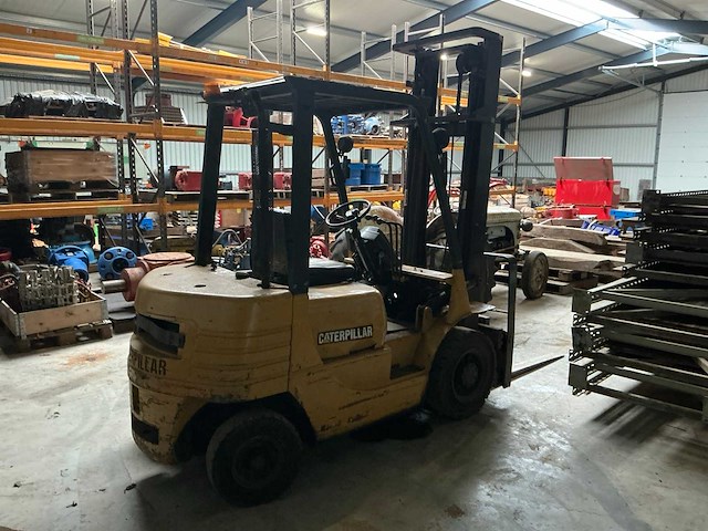 Caterpillar diesel heftruck - afbeelding 4 van  9