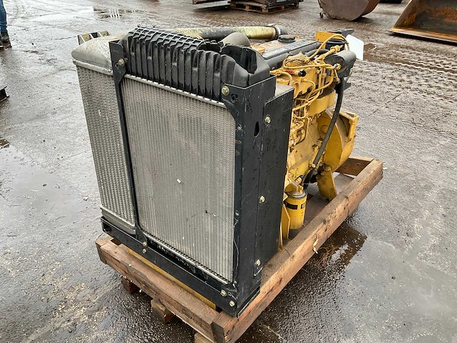 Caterpillar dieselmotor - afbeelding 1 van  4