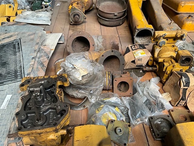 Caterpillar diverse onderdelen - afbeelding 5 van  8