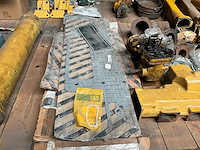 Caterpillar diverse onderdelen - afbeelding 8 van  8