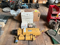 Caterpillar diverse onderdelen - afbeelding 1 van  8
