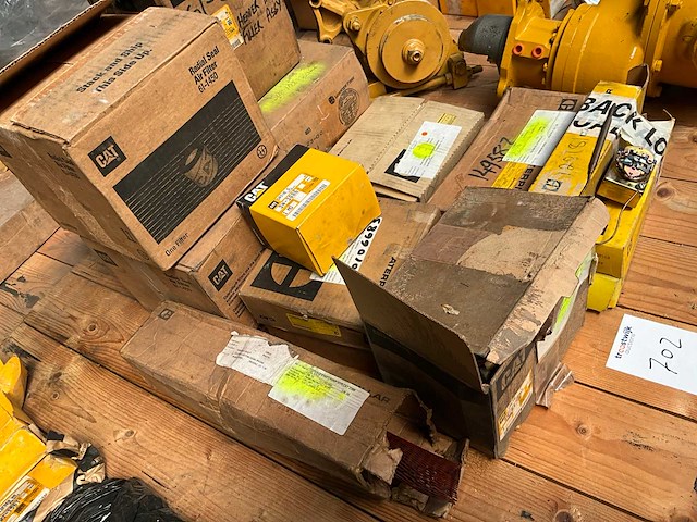 Caterpillar diverse onderdelen - afbeelding 4 van  7