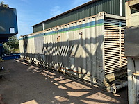 Caterpillar dubbele generator in geluidgedemte container - afbeelding 12 van  28