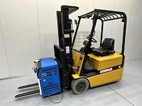 Caterpillar ep16kt - vorkheftruck triplex - freelift - sidesift - acculader - 4502 uur - afbeelding 1 van  18