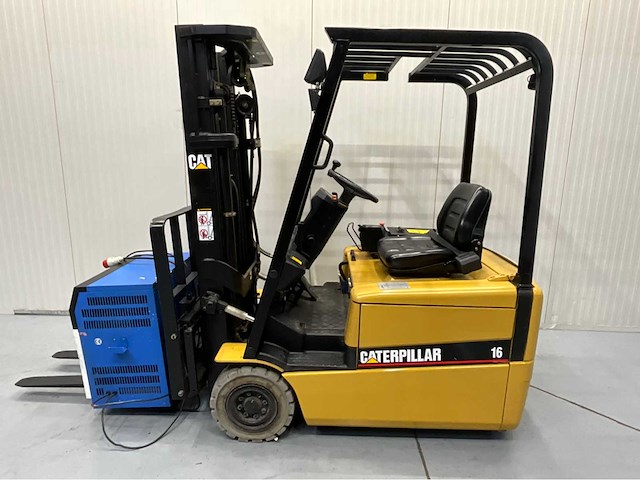 Caterpillar ep16kt - vorkheftruck triplex - freelift - sidesift - acculader - 4502 uur - afbeelding 9 van  18