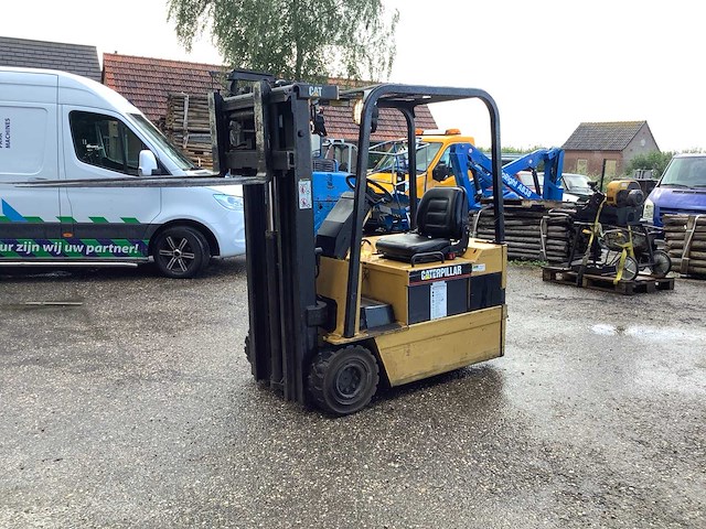 Caterpillar f25 vorkheftruck - afbeelding 2 van  10