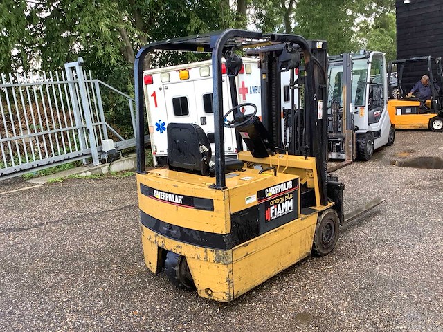Caterpillar f25 vorkheftruck - afbeelding 7 van  10