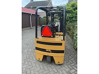 Caterpillar f30 vorkheftruck - afbeelding 8 van  13