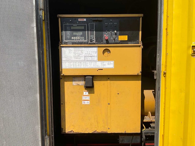 Caterpillar generator opstelling in container - afbeelding 3 van  16