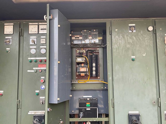 Caterpillar generator opstelling in container - afbeelding 8 van  13