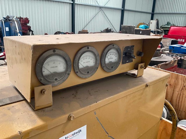 Caterpillar generator - afbeelding 4 van  6