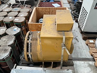 Caterpillar generator - afbeelding 5 van  6