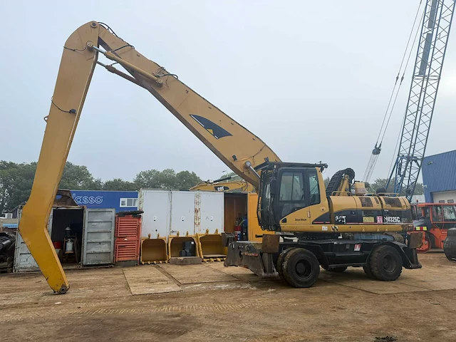 Caterpillar m3250 banden graafmachine - afbeelding 12 van  12