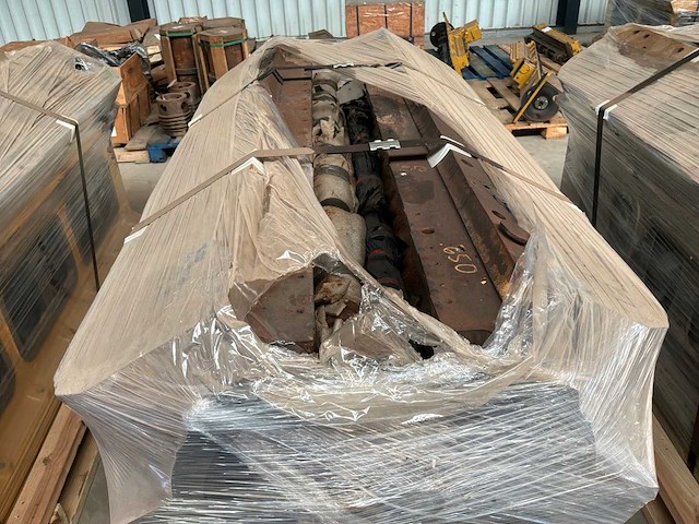 Caterpillar motorblok - afbeelding 3 van  4
