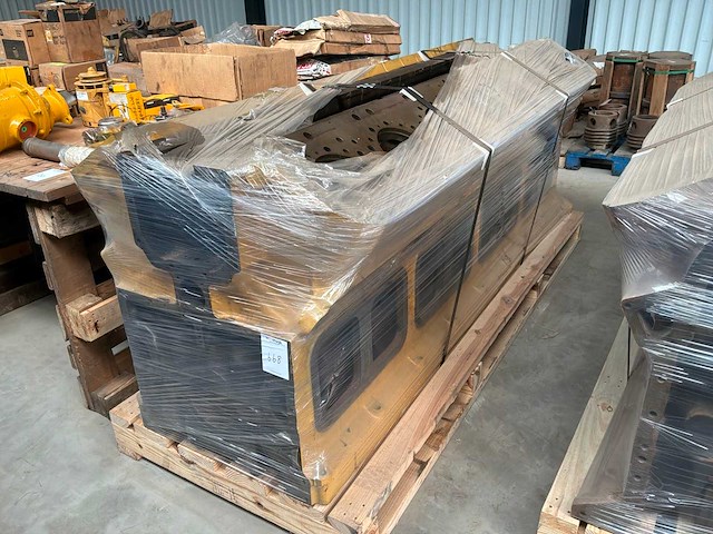 Caterpillar motorblok - afbeelding 1 van  5