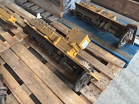 Caterpillar nokkenas - afbeelding 2 van  3