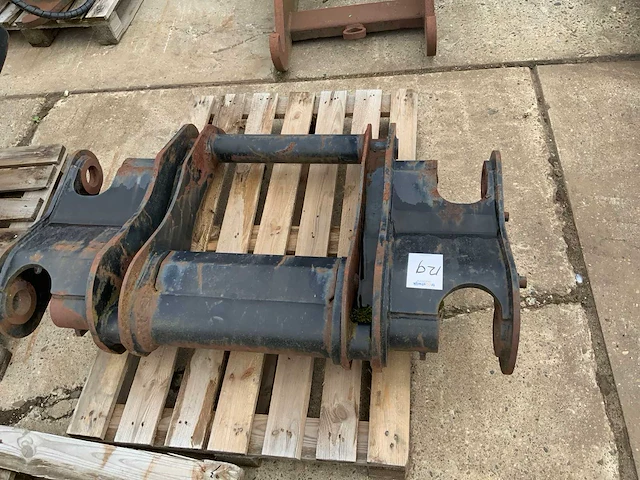 Caterpillar snelwissel - afbeelding 1 van  7