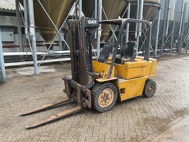 Caterpillar v40d vorkheftruck - afbeelding 1 van  14