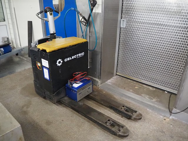 Caterpillar - afbeelding 1 van  9