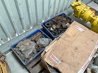 Caterpiller onderdelen en bevestigingsmaterialen - afbeelding 5 van  5