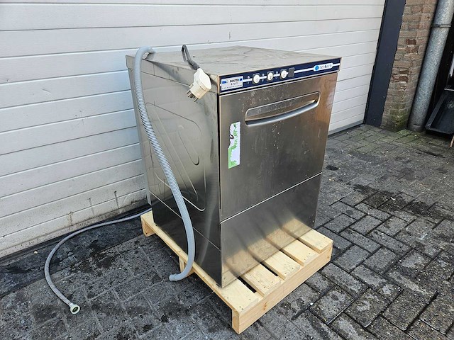 Catertech - korvenvaatwasmachine - afbeelding 2 van  5