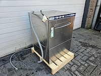 Catertech - korvenvaatwasmachine - afbeelding 2 van  5