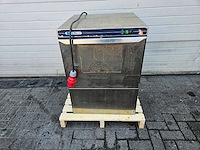 Catertech - korvenvaatwasmachine - afbeelding 1 van  3