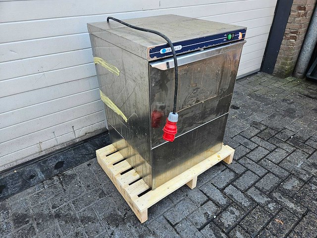 Catertech - korvenvaatwasmachine - afbeelding 2 van  3