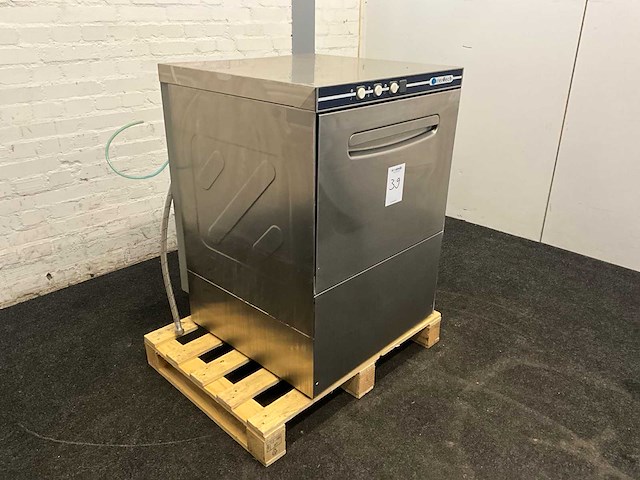 Catertech korvenvaatwasmachine - afbeelding 5 van  10