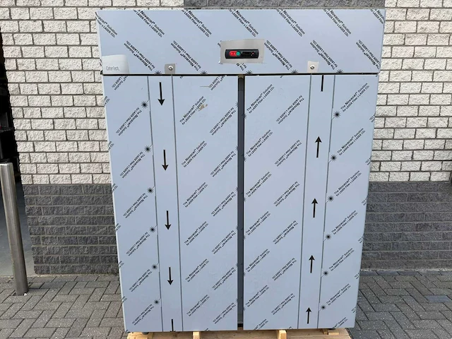 Catertech ongebruikt - dubbel deurs 1400l - koelkast - afbeelding 2 van  8