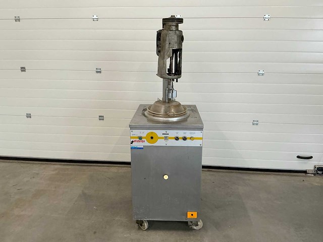 Cattabriga effe 4 verticale ijsmachine - afbeelding 3 van  9