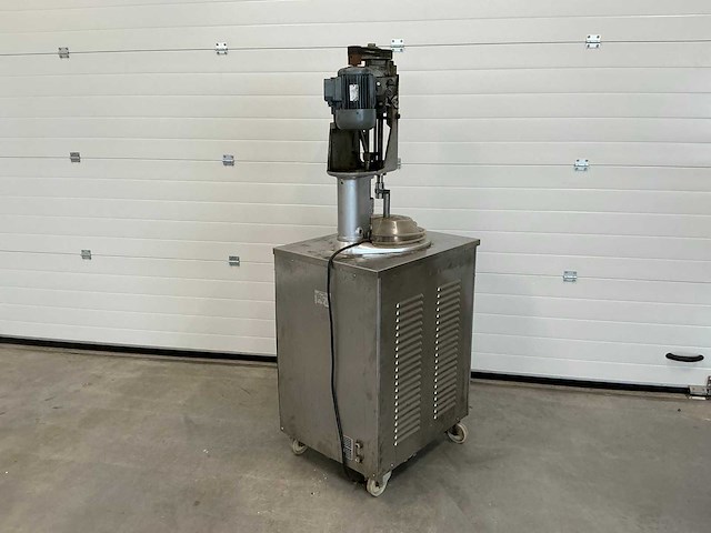 Cattabriga effe 4 verticale ijsmachine - afbeelding 6 van  9