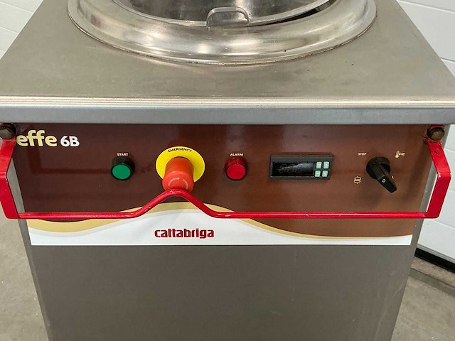 Cattabriga effe6/b verticale ijsmachine - afbeelding 5 van  6