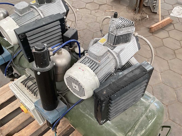 Cattani ct-38 luchtcompressor - afbeelding 9 van  12