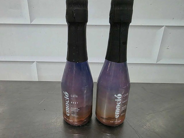 Cava brut emoció (15x) - afbeelding 1 van  4