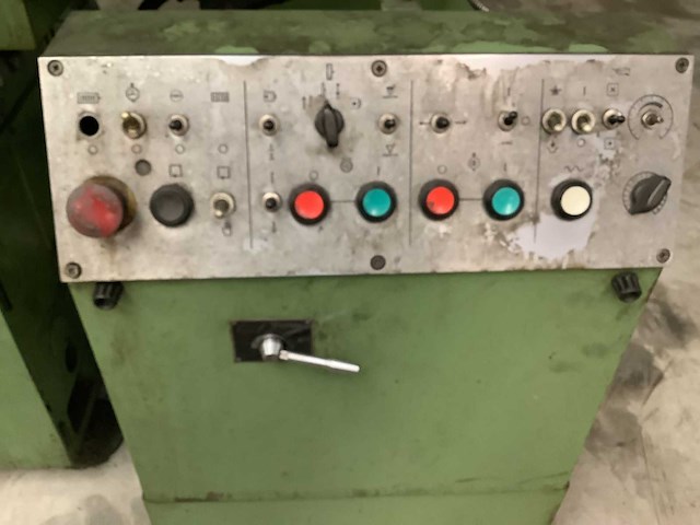 Cccp - vlakslijpmachine - afbeelding 9 van  11