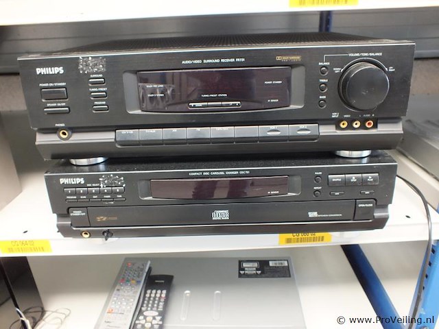 Cd wisselaar plus tuner - afbeelding 1 van  1