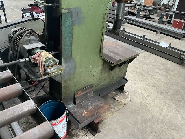 Cdw0010 hydraulische c-frame persmachine - afbeelding 23 van  24