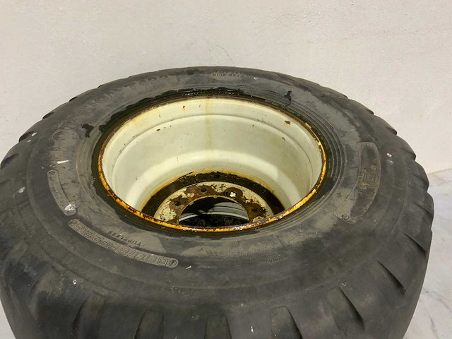 Ceat flotation t422 - 600/55r22.5 kipper band (2x) - afbeelding 4 van  9