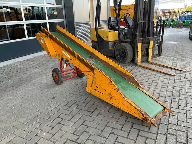 Cebeco b 35 opschepmachine - afbeelding 2 van  5
