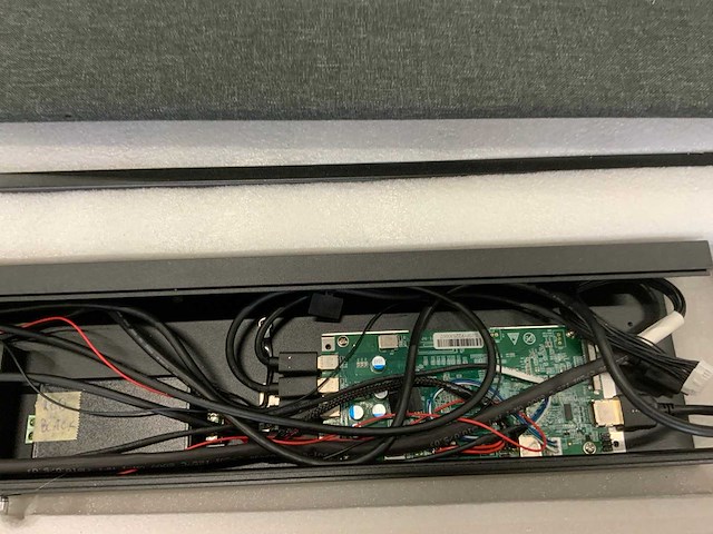 Cedar tv120uhd4k videowall frame - afbeelding 8 van  12